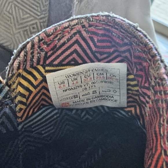 The North Face Ankle Bootie Size 6.5 - Picture 9 of 9